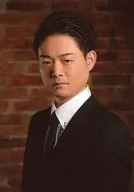 Kenta Takahisa (Kitamura) / Bust up, Costume black, Both hands down, Body facing left, Background brick / DVD "Stage Pius Planning Queen's Strategy 2019" reservation privilege bromide