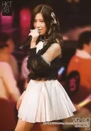 下野由貴/現場照片·膝上·服裝黑·白·左/HKT48 R24稍早的聖誕節公演隨機生寫真2019.12.21