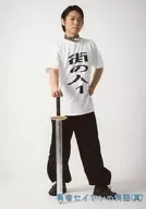 ITO節生(街上的人1)/全身·服裝黑白·右手劍·左腰部·背景白·角色鏡頭/舞台劇