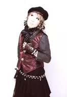 ィドール / Lame / Above Knees / Costume Black / Red / Cap / Left Hand Breast / Left Facing / Above Eyes / Background White / Official Official photo