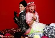 Takumi Azuma (Jude), Rockin = yoko (Melody) / Horizontal, Full-body, Seated, Back-to-back, Background : Red / Stage "Otogi Trial : Second Trial ~ The Dreaded Kidnapping Parade Beware of Big Mouse ♪～」 Random Bromide