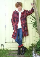 Type / Whole Body / Costume Red / White / Crossed Legs / Left Hand Raised / "#ActorsRoom vol. 1" Random Solo Bromide