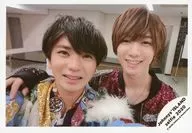 Johnnys Jr. / Yuto Takahashi / Tatsuya Shichigosan Kake / Horizontal ・ Bust up ・ Costume White ・ Blue ・ Purple ・ Black ・ Smile ・ Shichigosan Johnnys' ISLAND Selfie 2020 / Official Official photo