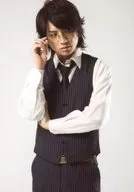 Soichiro HANBASHI (Hanzawa) / Above-the-knee / Right-hand glasses / Eye-gaze / Neck-tilt / Background white / Character Tomoshot / Stage "Harukanaru Toki no Naka de 6" Official photo All Set