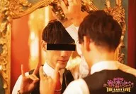 Masafumi OGATA (Amaou) / Horizontal, Bust up, Right Hand Lift, Left Hand Index Finger Holder, Mirror, Character Cter Shot / B Set / Stage "Watashi no Host-chan THE LAST LIVE ~ Don't Love until the End! ~" Enchanting mirror shot