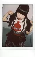 Synth Kaisen / Kagurazaka Tedasu / Whole Body / Crouching / Costume Black and White Red / "Akihabara Deer Stage" Costume Both Hands Hair / Fresh Cheki