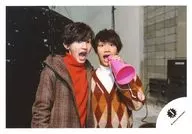 Naniwa Men's / Shunsuke Michie, Joichiro Fujiwara / Horizontal, Upper body, Costume, Brown, Orange, Left Hand Megaphone, Open-mouth, Indoor / "Johnnys Jr. LIVE 2019 Happy 2 year! ～ This year again Kanju and Chu Year! ～" Off-shot / Official Official photo