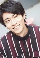 Ayukawa Taiyo / Bust up, costume black, red, white, show teeth, smile, logo "T. PLANETS" / Ayukawa Sun Birthday Event "Birthday Party 2020 with SehineS" sheet of paper measuring 89 × 127mm Bromide Set 13