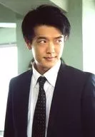 关幸治/托胸衣黑白色领带西装视线右/电影