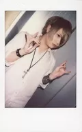 Axkey/Ast / Upper Body, Costume White, Right Side, Eye View Right, Both Hands, Index Finger, Little Finger Stand / Raw Cheki