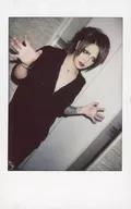 Axkey/Ast / Above Knees / Costume Black / Both Hands Par / Eye Right / Live Cheki