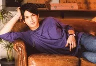 Allen Kohatsu / Horizontal, Above the Knees, Purple Costume, Lying on the Floor, Right-Hand, Sofa, Brown / Official Official photo