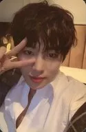 20 ： ハ・ソンウン(Ha Sung Woon)/裏面青/CD「MY MOMENT」(Daily ver.)特典フォトカード