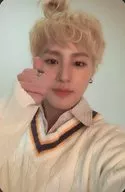 22 : Ha Sung Woon / Back Orange / CD "MY MOMENT" (Dream ver.) Special Photo Card