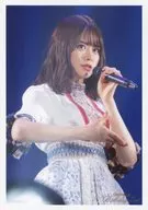 No. 049 : Rena Yamazaki / Live Photo / Upper Body / Costume White / Red / Facing right / CHOOSE 5 PHOTOS! 8th YEAR BIRTHDAY LIVE PHOTO Ver. ~