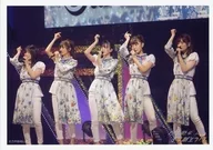 No. 118 : Gather (5 people) / Live Photo, Horizontal, Whole Body, White Costume, Left Facing, Right Hand Raising / CHOOSE 5 PHOTOS! ~ 3 / 4 Live Live Live LIVE PHOTO Ver. ~