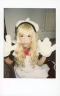 FEST VAINQUEUR/HIRO / Knee-Up / Sitting / Costume Black / White / Both Hands Par / Camera Line / Raw Cheki