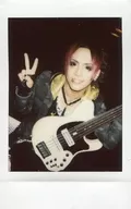 FEST VAINQUEUR/HIRO / Knee-Up, Sitting, Costume Grey, Black, Yellow, Right Hand Piece, Left Hand Base, Show Teeth, Background Black / Raw Cheki