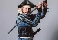 Nagoya Omotenashi Bushotai / Masaya Hasegawa (Odorimai) / Horizontal, Upper body, Costume dark blue, Black, Double-edged Sword, Character Chief Shot, Background gray / Stage "Nagoya Omotenashi Bushotai Kizuna 2015" Official photo