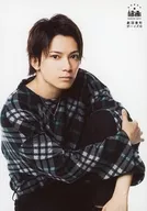 Theater Company Bancho Boys ☆ / Yojiro Itokawa / Knee-Up / Sitting / Costume Black / Check Pattern / Right Facing / Right Left Arm / Plain Clothes Shot / Theater Company Bancho Boys ☆ × 10 God Actor Collaborative Performance Sweet Boys 3rd 『 Not sweet! 3 』 Plain Clothes Official photo
