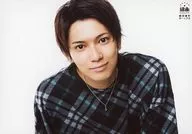 劇團番町BOYS☆/糸川耀士郎/橫型・豐胸・服裝黑色・格紋・脖子傾斜・便服鏡頭/劇團番町BOYS☆×10神ACTOR合作公演甜點BOYS 3 rd『不甜！3』便服生寫真
