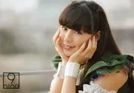 9 nine / Uki Satake / Horizontal ・ Bust up ・ Costume Green ・ White ・ Left Facing ・ Both Cheeks / Official Official photo