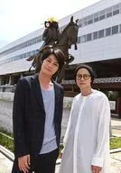 Ren Hakami / Yuki Tamaki / Knee-high / Costume Black / White / Tamaki-Sunglasses / Both Hands / In front of the station / Ren Hakami / Yuki TAMAKI "Our Little Trip ~ Maruto Joetsu! Episode ~" DVD-Completion Demonstration Event Large Size Official photo C