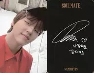H & D / Nam Do-hyon (Nam Dohyon) / Red costume / Black cap / Reverse side printed with signature / Letter brown / Special photo card enclosed with CDs "SOULMATE" (SOUL Ver.)