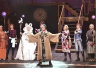 Takarazuka Revue (Moon Group) / Group / Live Photo, Horizontal, Whole Body, Costume, Gray, Black, White, Pink, Moonlight Arms Spread, 2L Size / Moon Group Umeda Arts Theater, Shea Ta Drama City Performance, 『, Dejima, Microcosm War, 』 Stage Photos