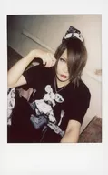 Underfill / tea caddy / Upper Body / Costume Black / White / Sitting / Right Hand Face / Left Hand Bottom / Raw Cheki