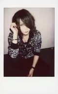 Underfill / tea caddy / Above-the-knee / Costume black / White / Sitting / Right hand head / Left hand bottom / Raw Cheki