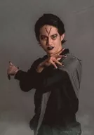 KUMAZAWA 玄徳 (瞋痴) / Upper Body / Costume Black / Grey / Arm Crossover / Background Grey / Character Tomoshot / Stage "Ayakashi Musubi" Random Bromide [Mount Oe Set]