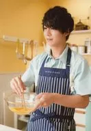 Hitoshi Ueki / Upper Body / Costume Light Blue / White / Navy Blue / Apron / Left Facing / Right Hand Chopstick / Left Hand Bowl / Eyes Left / "Hitoshi Ueki Birthday Event ~ TATSUKICHI BIRTHDAY PARTY 2018" Random Bromide