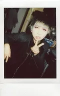 Sea-otter / Milk / Upper Body / Costume Black / Left Hand Piece / Open Mouth / Camera Eye / Raw Cheki