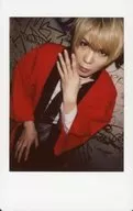 Rave / Yu / Upper Body / Costume Red / Black / White / Sitting / Necktie / Left Hand Par / Right Lower / Raw Cheki