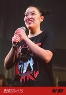Ebisu Muscats 1.5 / Sue Boo / Live Photo / Upper Body / Costume Black / Red / White / Both Hands Microphone / "NAGOYA AUTO TREND 2018" Venue Limited Goods Sales Official photo