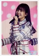 No. 052 : Shiori Kubo / Live Photo Knee-Up / CHOOSE 5 PHOTOS! ~ Mai Shiraishi Graduation Concert Live Photo Ver. ~