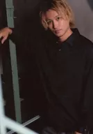 鷲尾修鬥/膝上/"THE INSTANT>私人明信片B