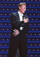 宝塚歌劇団(月組)/珠城りょう/ライブフォト・膝上・2Lサイズ/月組東京公演『WELCOME TO TAKARAZUKA -雪と月と花と-』『ピガール狂騒曲』舞台写真