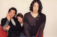 Group (3 people) / Horizontal / Official Official photo