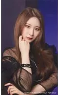 IZ * ONE / Lee Chae-young / "Buenos Aires" costume / "IZ * ONE 1st CONCERT IN JAPAN [EYES ON ME] TOUR FINAL-Saitama Super Arena -" JAPAN OFFICIAL SHOP EDITION LIMITED SPECIAL TRADING CARD