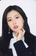 27 : IZ * ONE / Kang Hye-won / "ONLINE CONCERT ONE, THE STORY" trading card