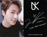 TOHOSHINKI / Yunho (U-KNOW) / Black on the back / Printed with signature / CDs "The 1st Mini Album True Colors (Colors Ver.)" enclosed special random card