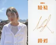 [Holotype] : ENHYPEN / Niki (NI-KI) / Reverse side print with signature (Text Orange) / ENHYPEN 1st Studio Album 『 DIMENSION : DILMMA 』 (ODYSSEUS Ver.) special hologram photo card