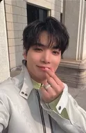 NU' EST/JR (Jeonghyun) / CD "The Best Album : Needle & Bubble" enclosed special photo card