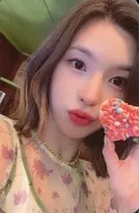 NMIXX/托架(BAE)/背面黑/光盘(Light Ver.)封入特典照片卡