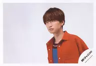 Kanjani Eight / Tadayoshi Okura / horizontal bust up / "KANJANI'S Re : LIVE 8 BEAT" goods off shot / official Official photo