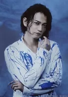 Kentaro Araki (Eiji yamamoto) / Parte superior do corpo / Palco "Blue Flame" Brometo fortuito