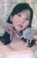 Kep1er / YUJIN / Back purple / CD "Kep1going On" (Scene ver.) enclosed lenticular card