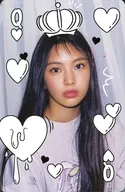 Heart's Q : NewJeans / Hain (HYEIN) / "NewJeans 2023 SEASON Greetings Welcome to ROOM 722" cartão de jogo incluído (cartão de foto)